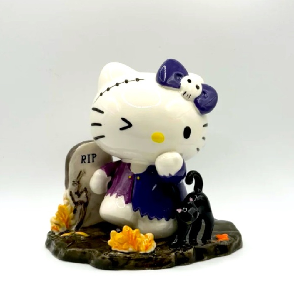 Hello Kitty Halloween RIP Mummy Halloween Ceramic Decor Blue Sky Clayworks